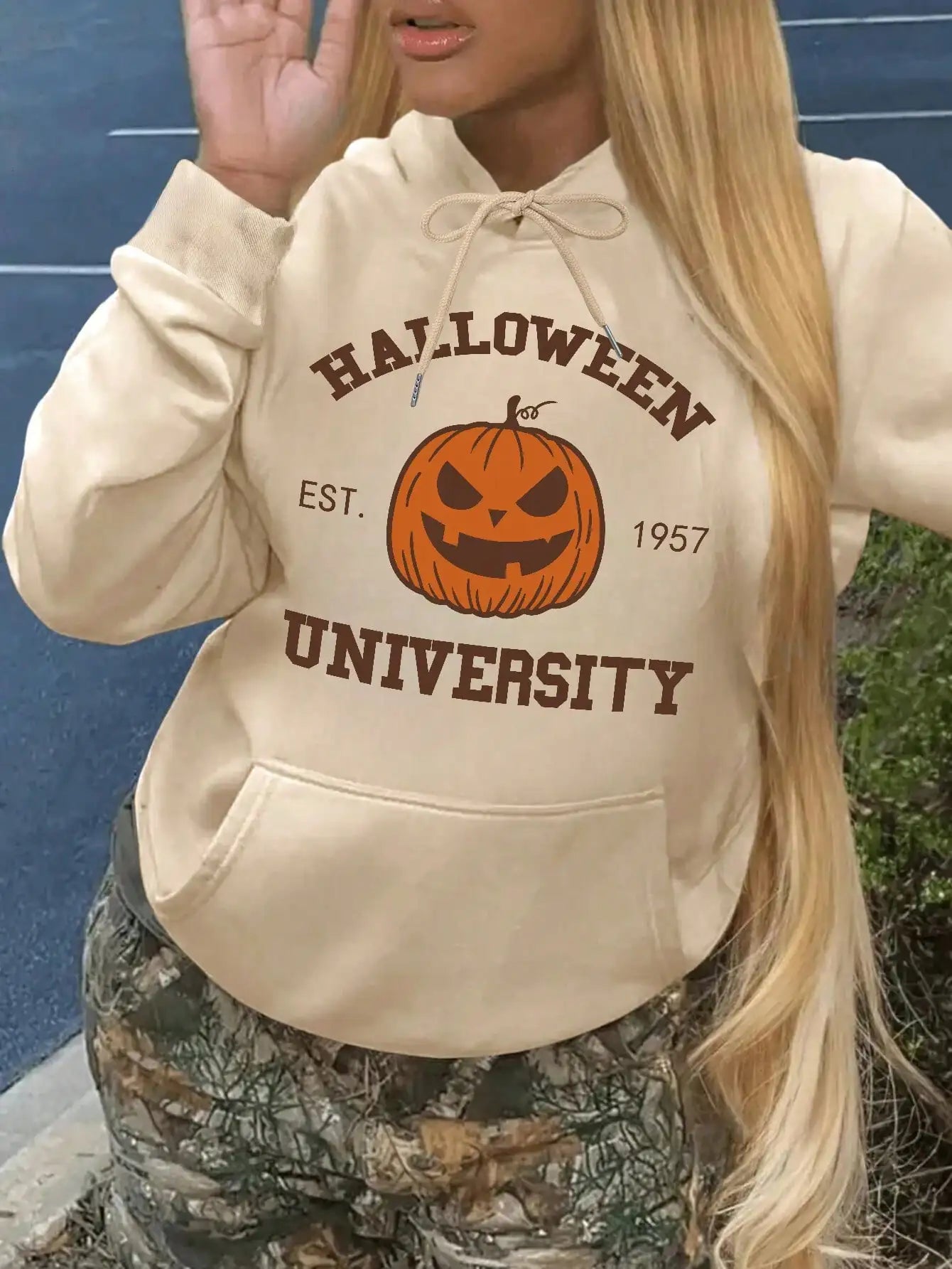 Cute Halloween Pullover Hoodie Old School Style'1957' Pullover 